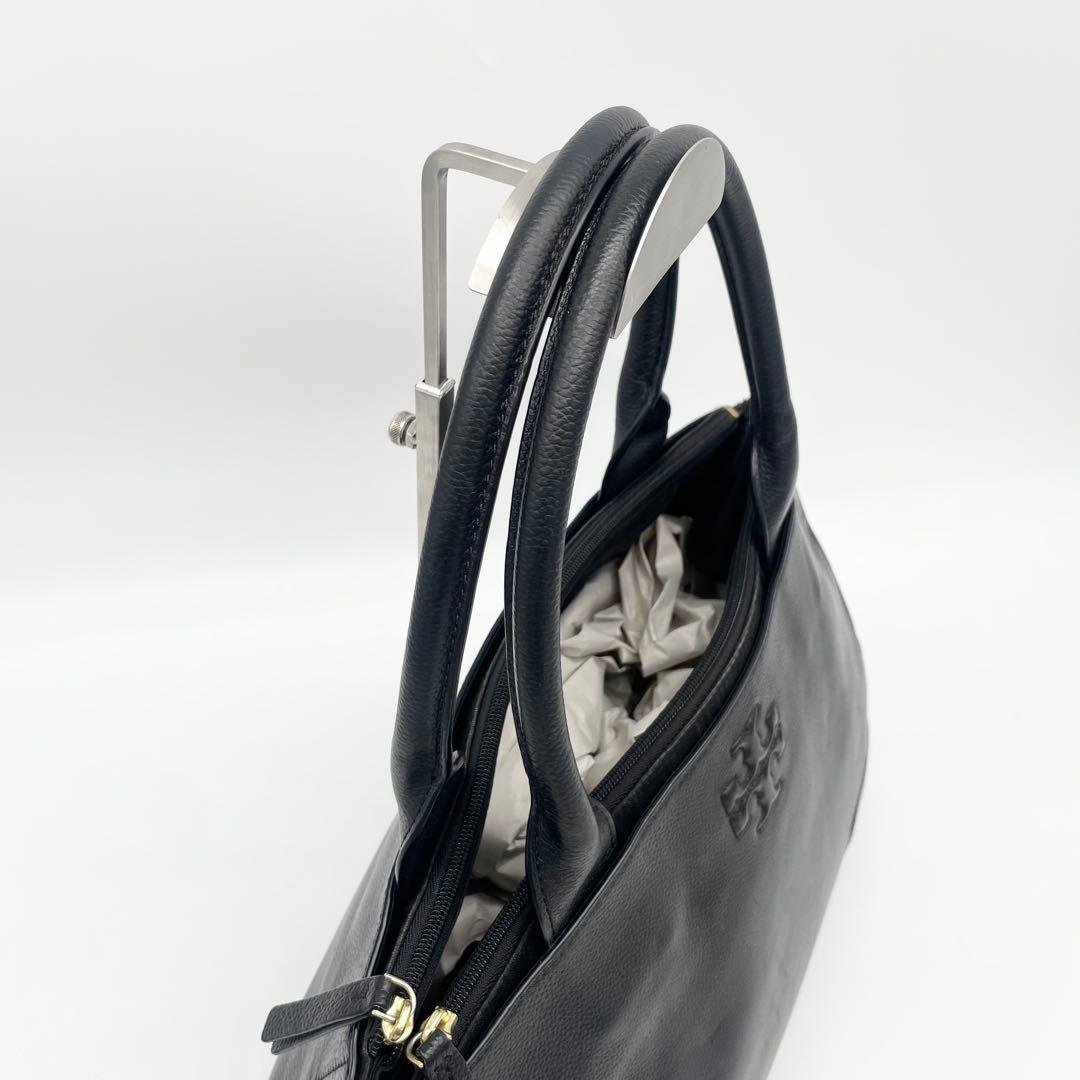 美品 トリーバーチ レザー トートバッグ エラ エンボス ブラック　A4可