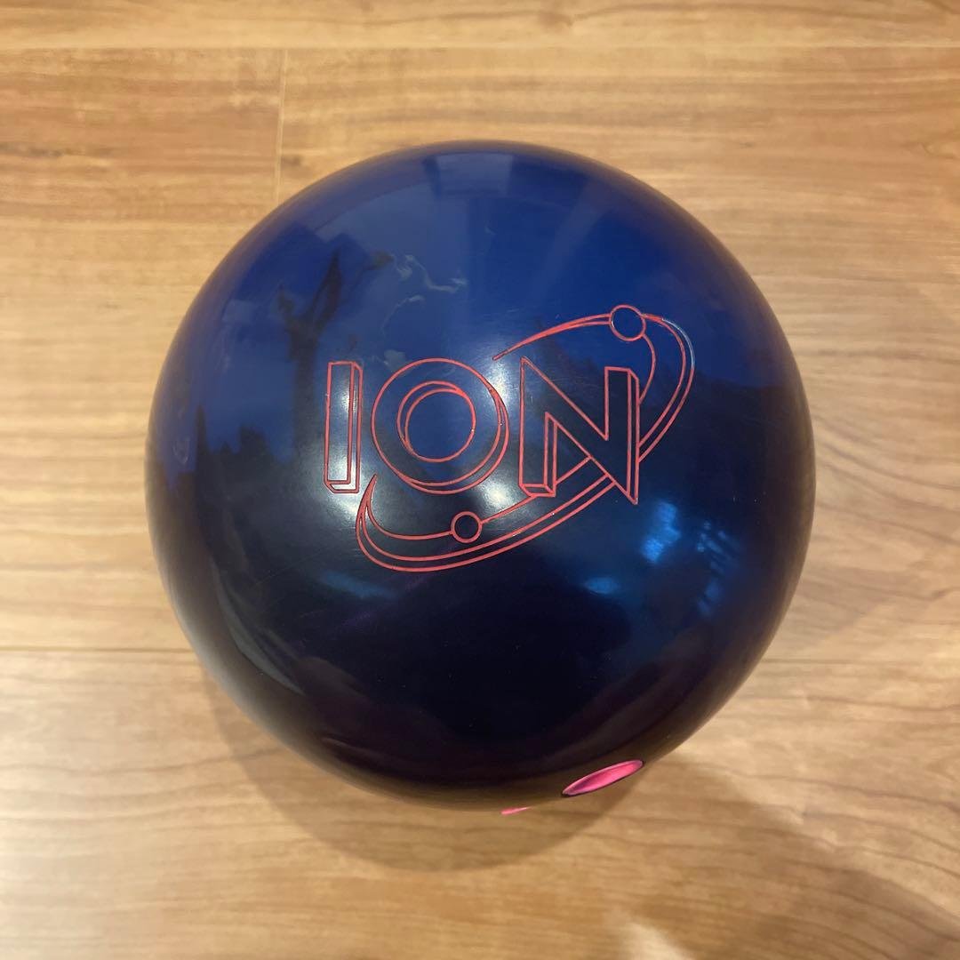 ボウリングボール　ストーム　アイオンプロ　15ポンド