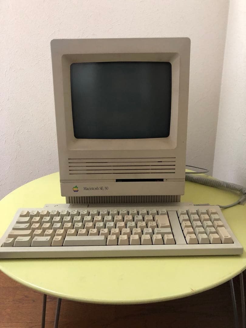 Apple Macintosh SE/30 本体