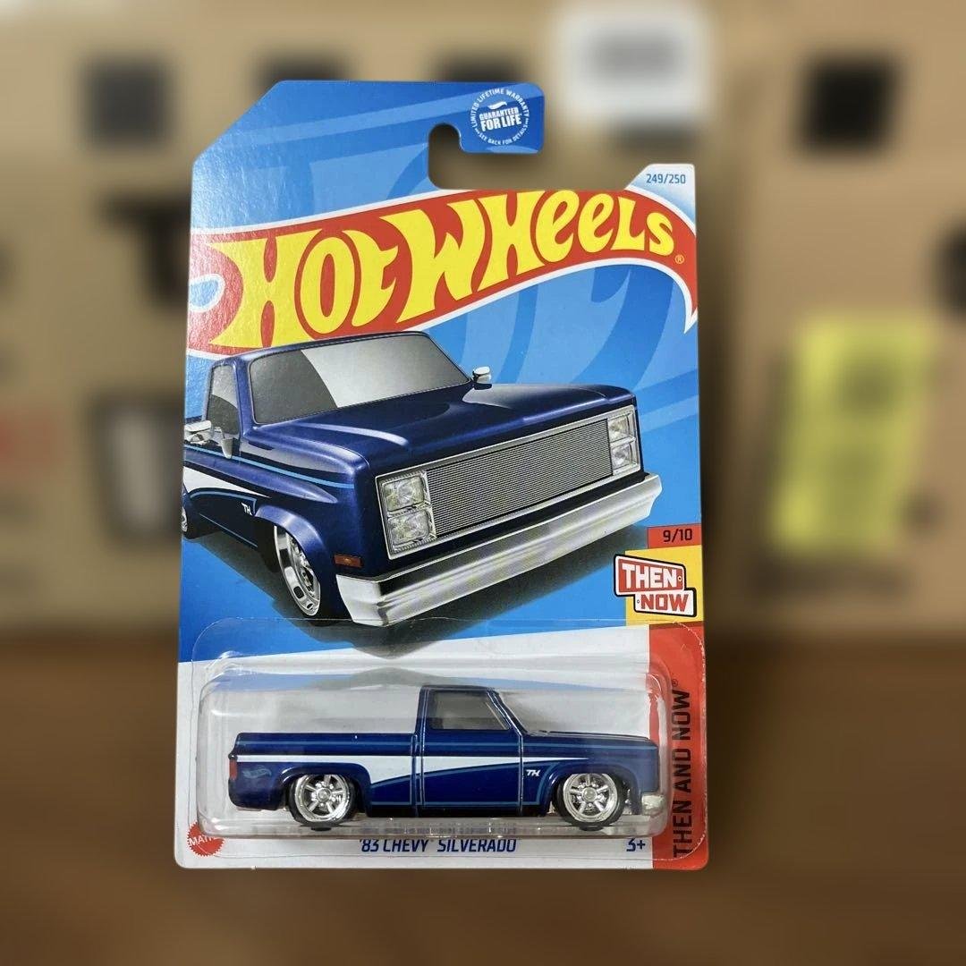 ホットウィール　83 CHEVY SILVERADO STH シルバラード
