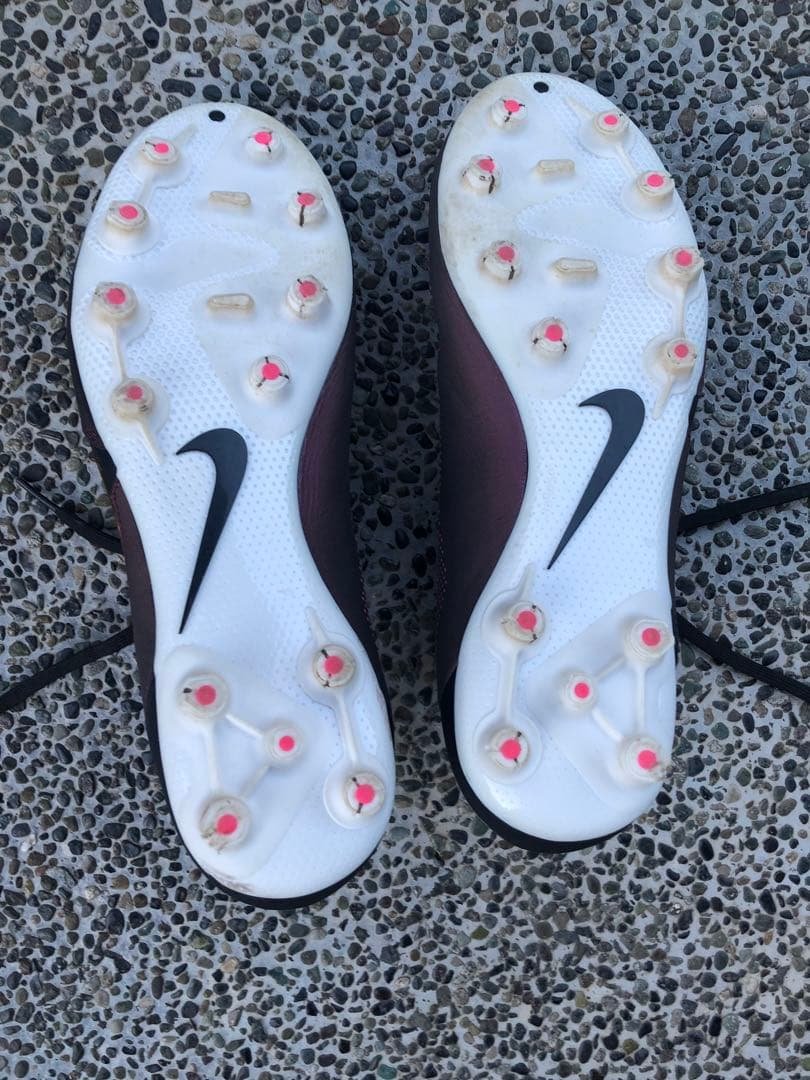 ナイキ ティエンポレジェンド9プロHG サイズ28