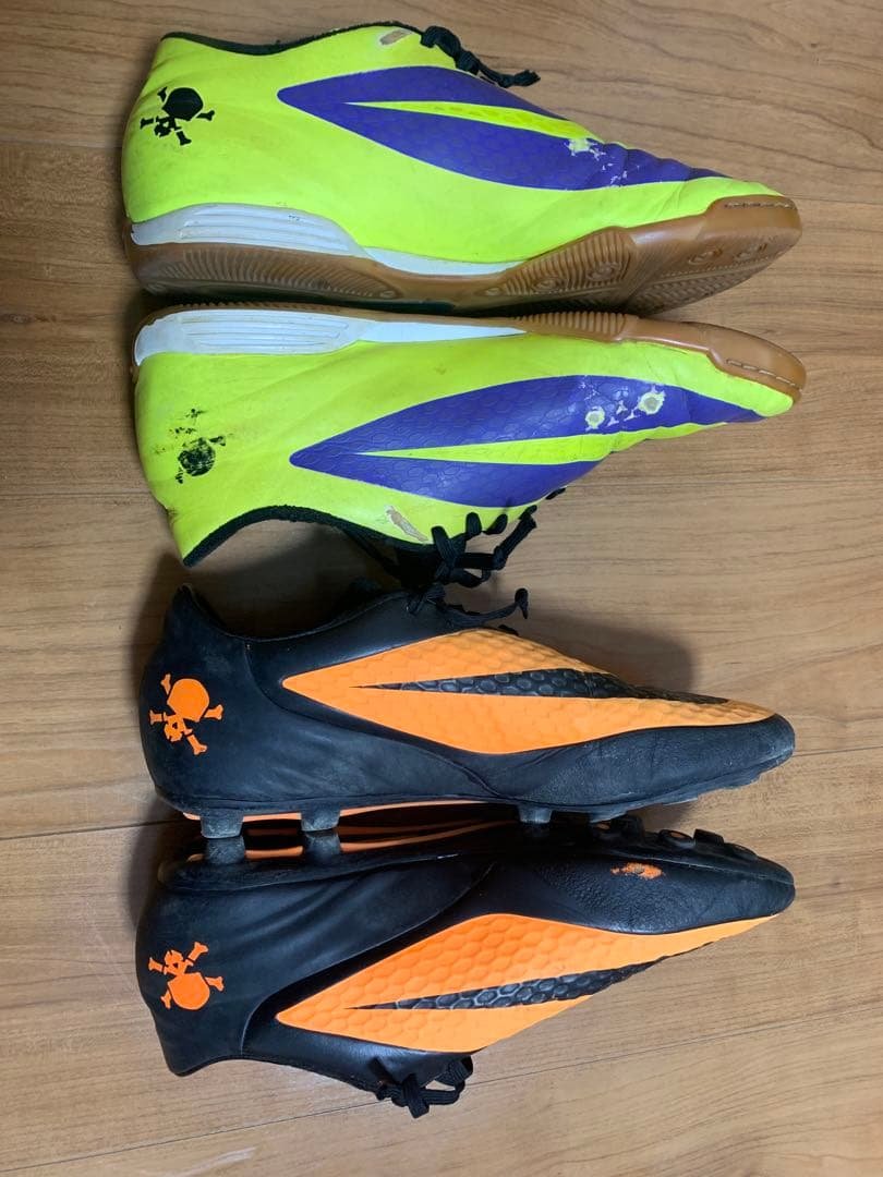 Nike ハイパーヴェノム フットサルシューズ（IC）＋サッカースパイク（FG）