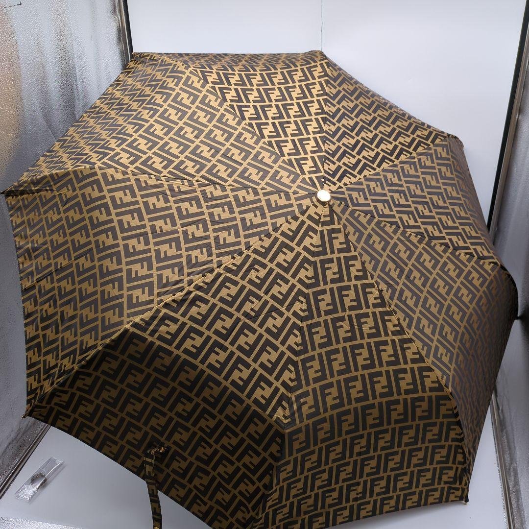 【美品】フェンディ ズッカ柄 折りたたみ傘