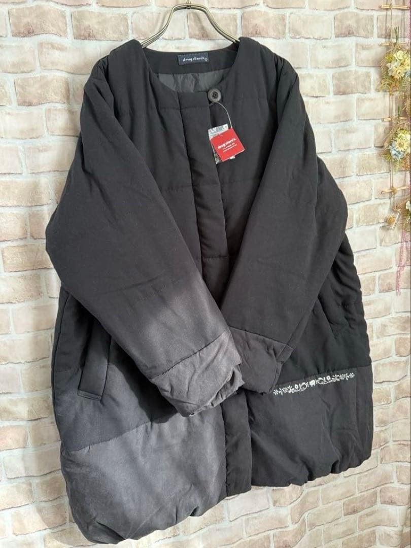 ドラッグストアーズ★ノーカラー中わた入りコート★ブラック