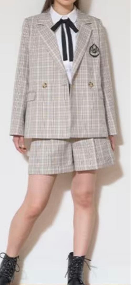 ラブトキシック　卒服　フォーマル　Lサイズ　ショートパンツ