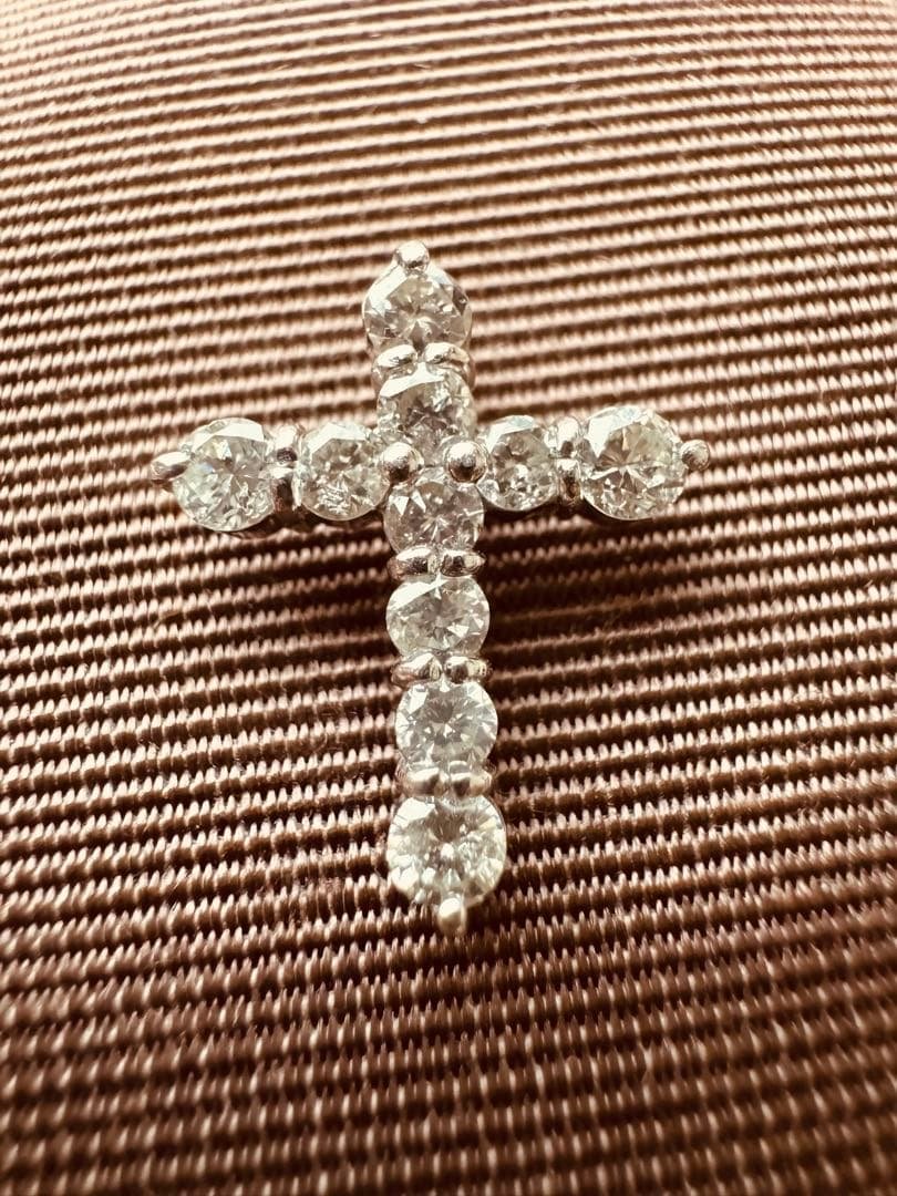 Pt900 10Pダイヤ 0.5ct クロスチャーム