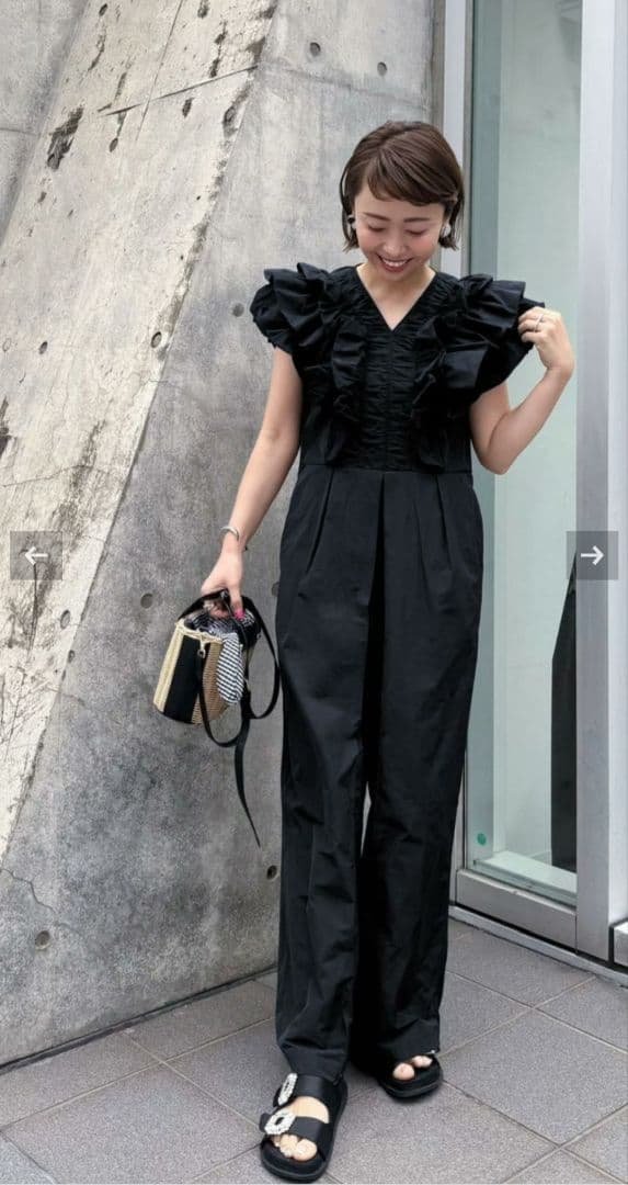 rinrinプロフ必読専用極美品☆ヴェロフォンナアキロンフリルオールインワン