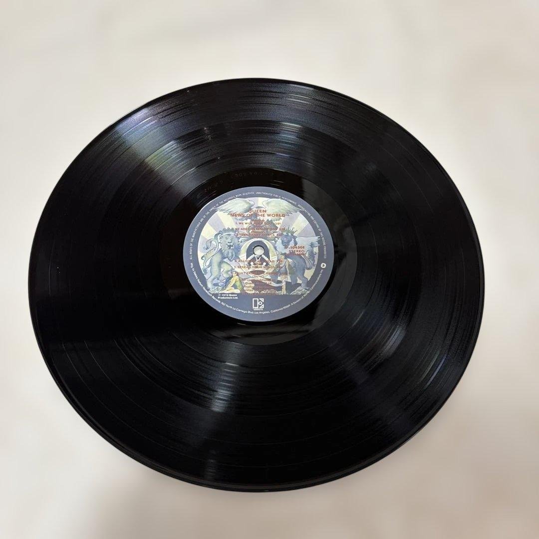 美品　QUEEN NEWS OF THE WORLD レコード