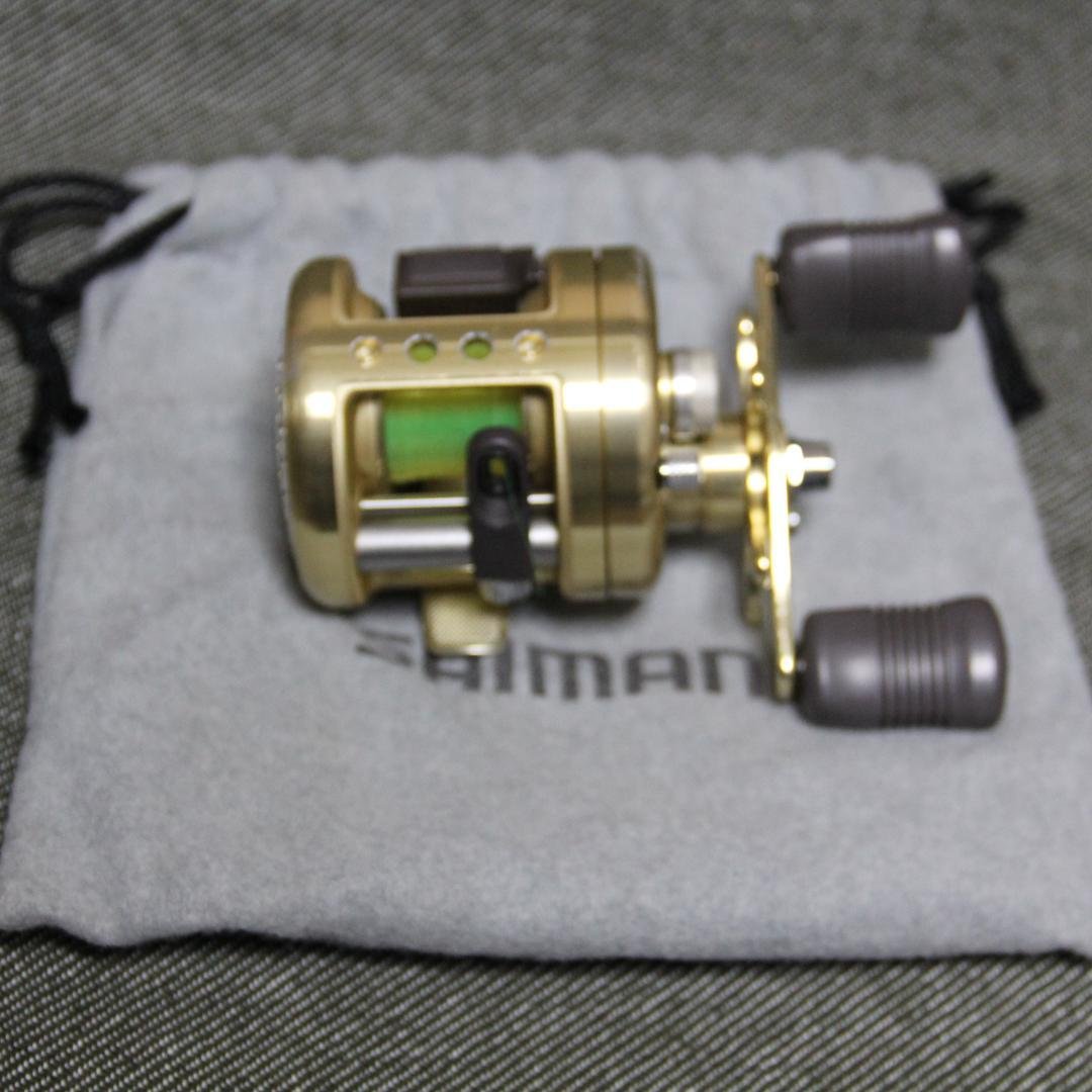 SHIMANO　CALCUTTA　101XT　　　　外箱、説明書、付属品付き