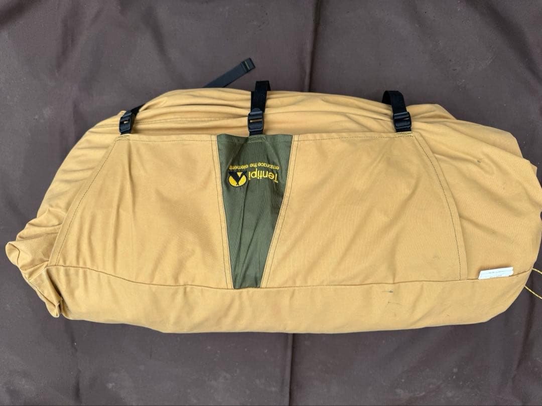 テンティピ サファイア7CP フロアシート　ポールプレート付き