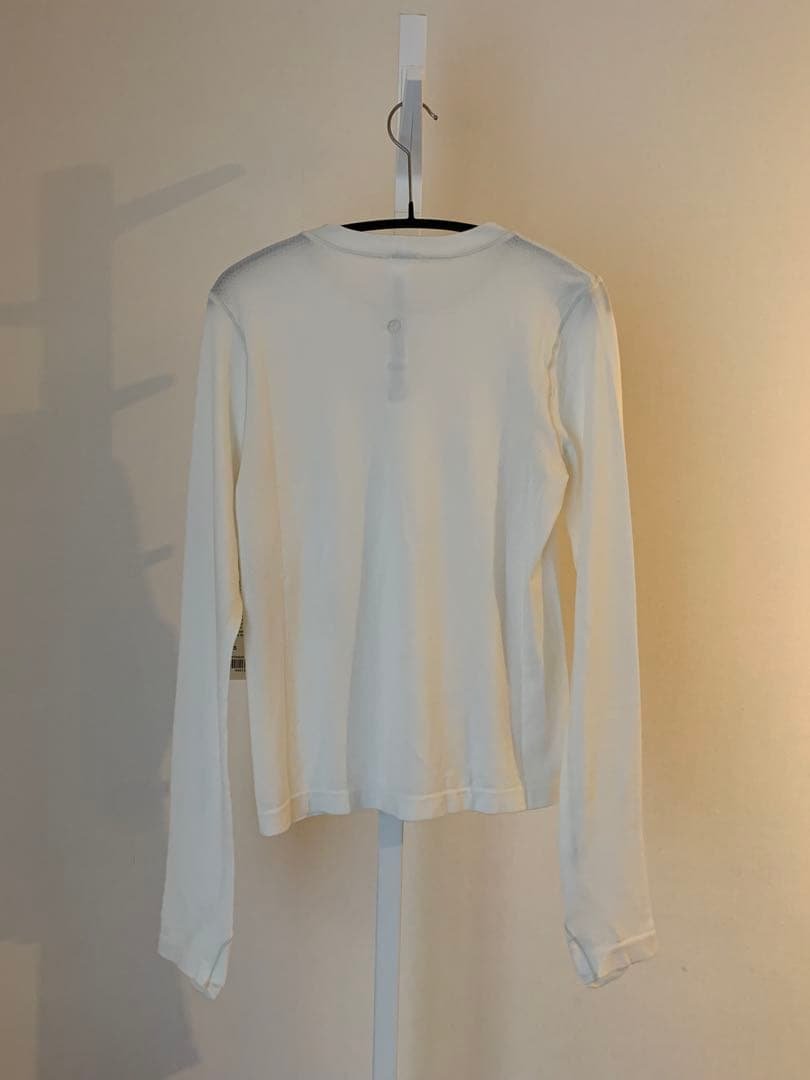 新品未使用　ルルレモン Swiftly ウール長袖シャツ ウエスト丈