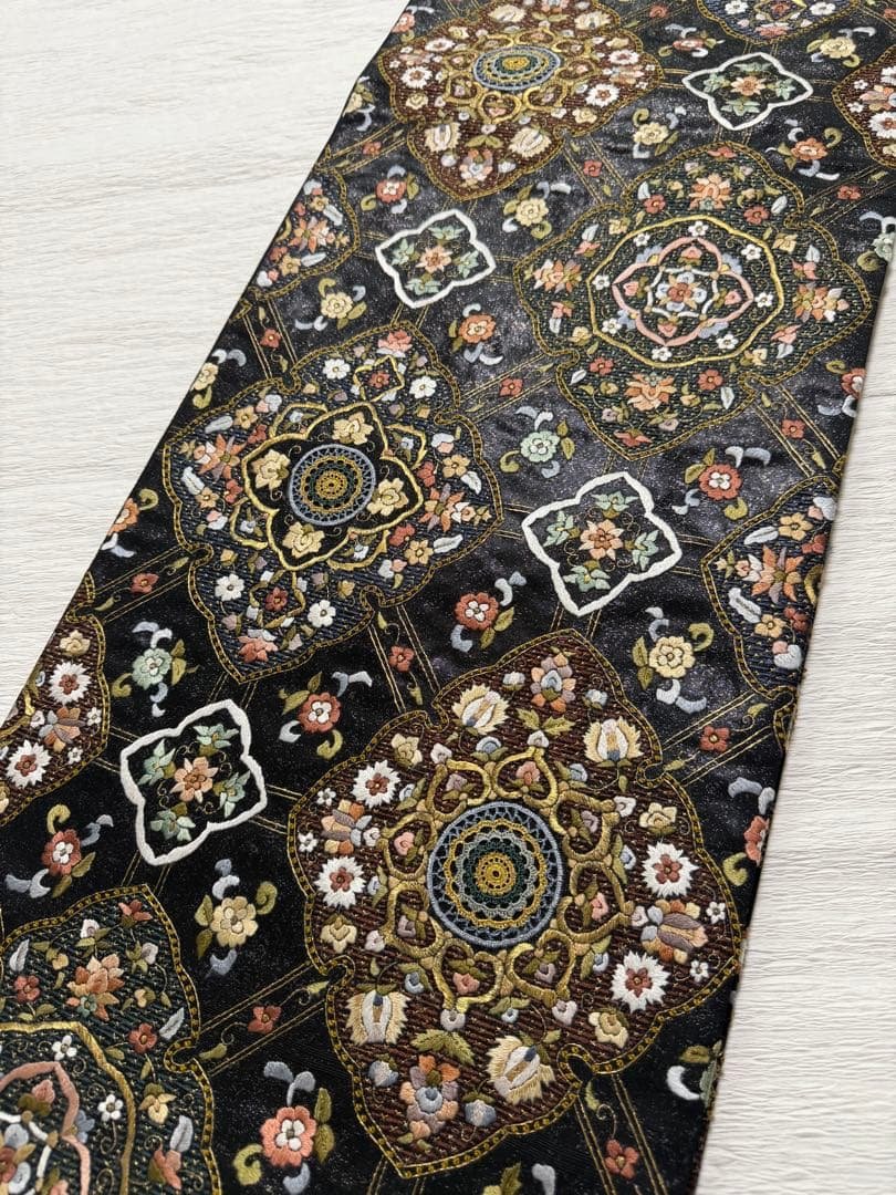 蘇州 汕頭 刺繍 菱華文 金糸 袋帯 正絹