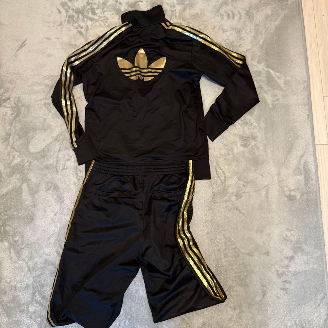 adidas 金　ジャージ　セットアップ　ゴールド