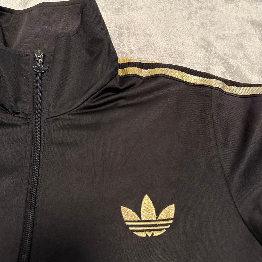 adidas 金　ジャージ　セットアップ　ゴールド