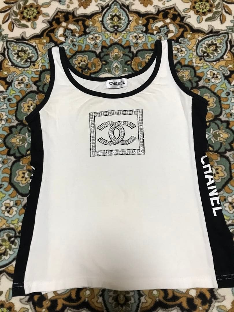 ★シャネル　タンクトップ　ノースリーブ★