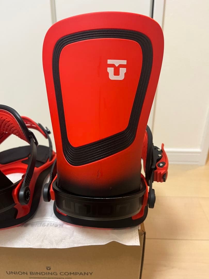 UNION ULTRA ビンディング Mサイズ ホットレッド