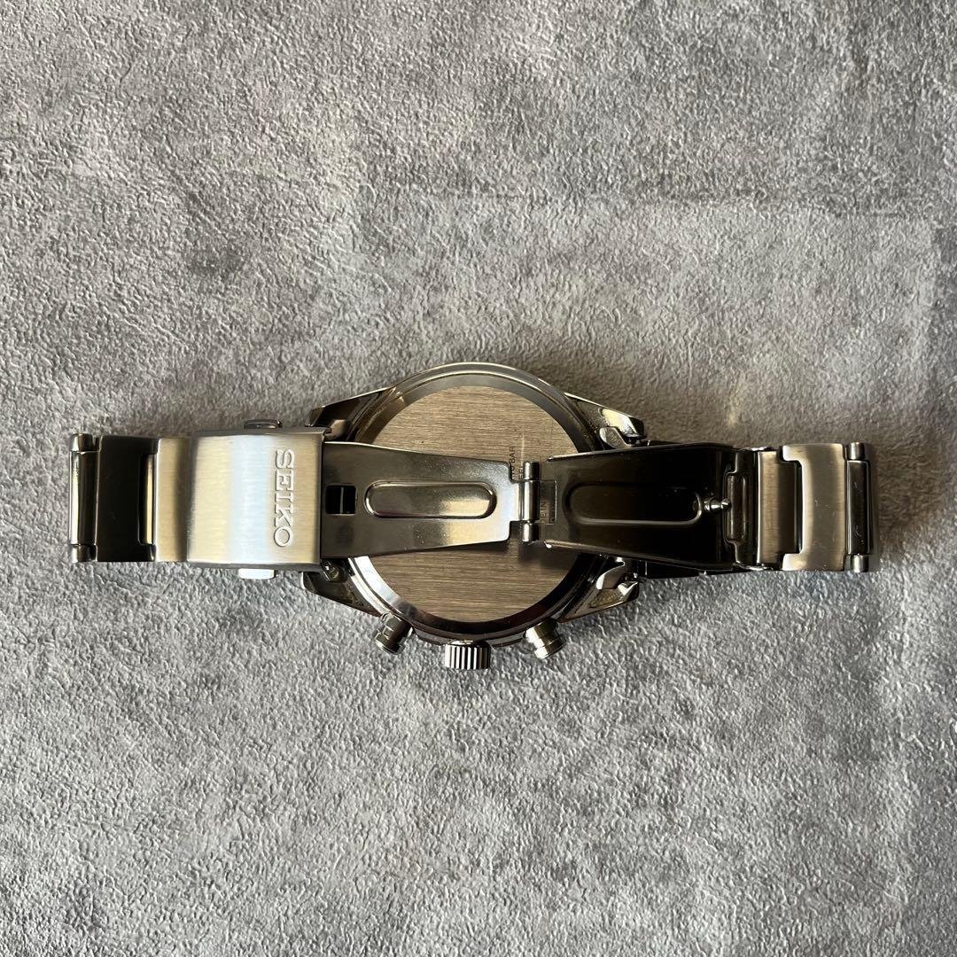 【美品】 SEIKOセイコー 黒 V172-0AP0ソーラー クロノグラフ腕時計