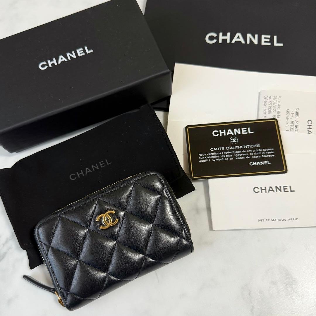 【美品】 CHANEL 入手困難 クラシックジップパース ラムスキン