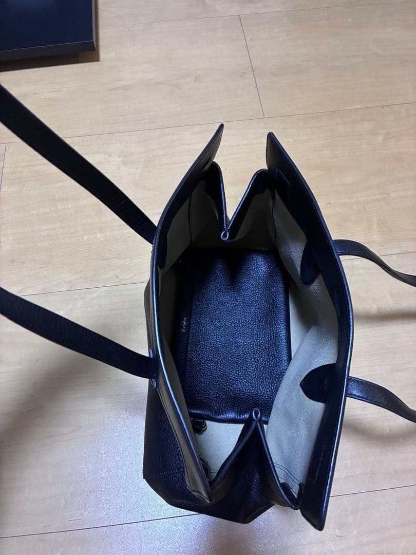 【美品】Max Mara レザービジネスバッグ