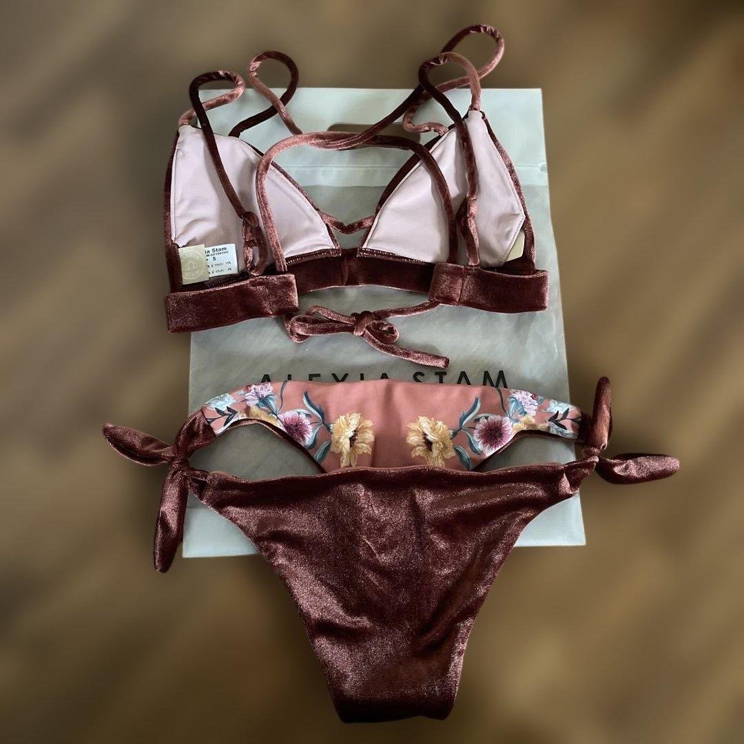 アリシアスタン　ビキニ上下　ベロア生地