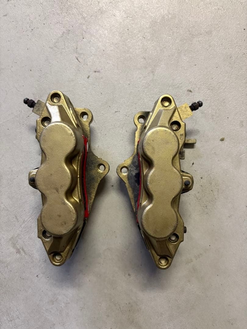 ヤブ様☆ 専用ゼファー1100 6ポット ブレーキキャリパー zrx400流用