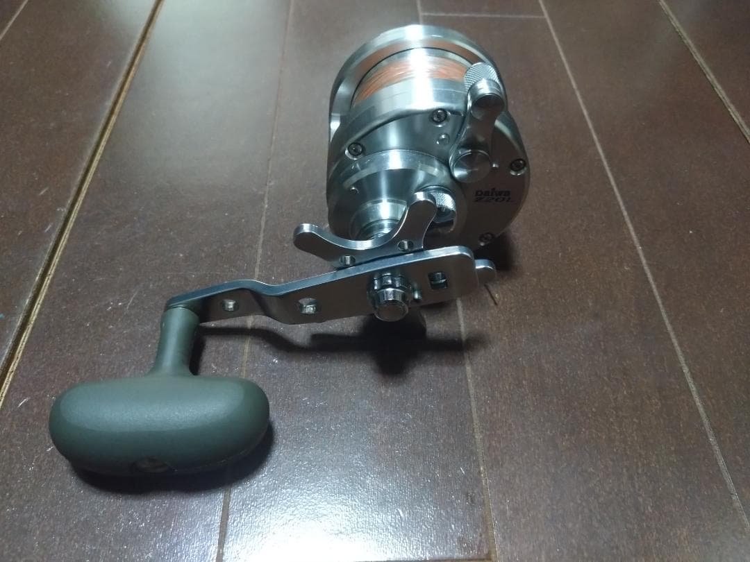 Daiwa ソルティガ-Z 20L 両軸リール